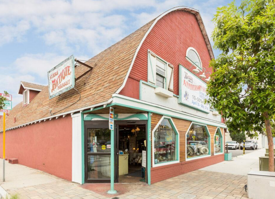 Pier Avenue Boutiques