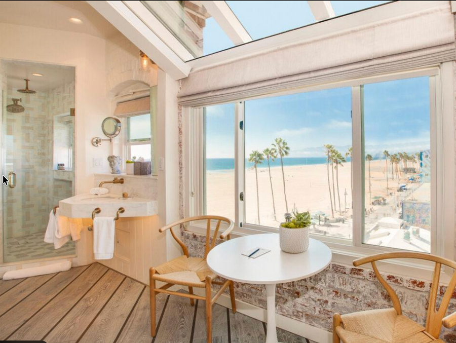 Venice V Hotel